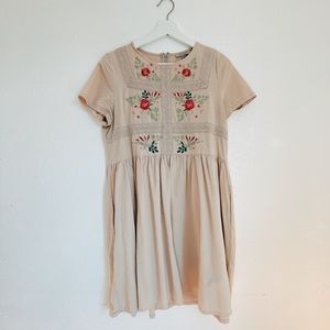 Beautiful, peplum, dress with pockets!